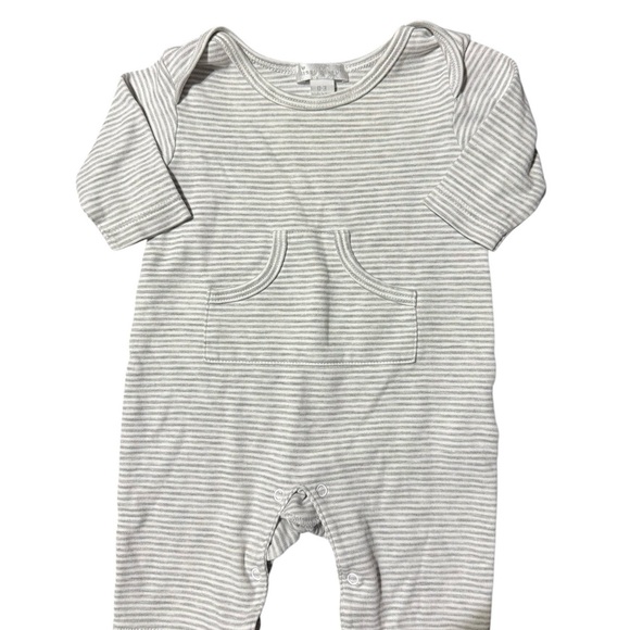Kissy Kissy romper with pocket - Picture 1 of 4